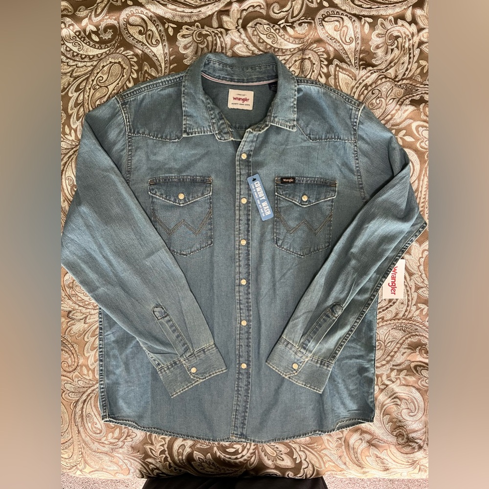 Wrangler Denim Pearl Snap - Large